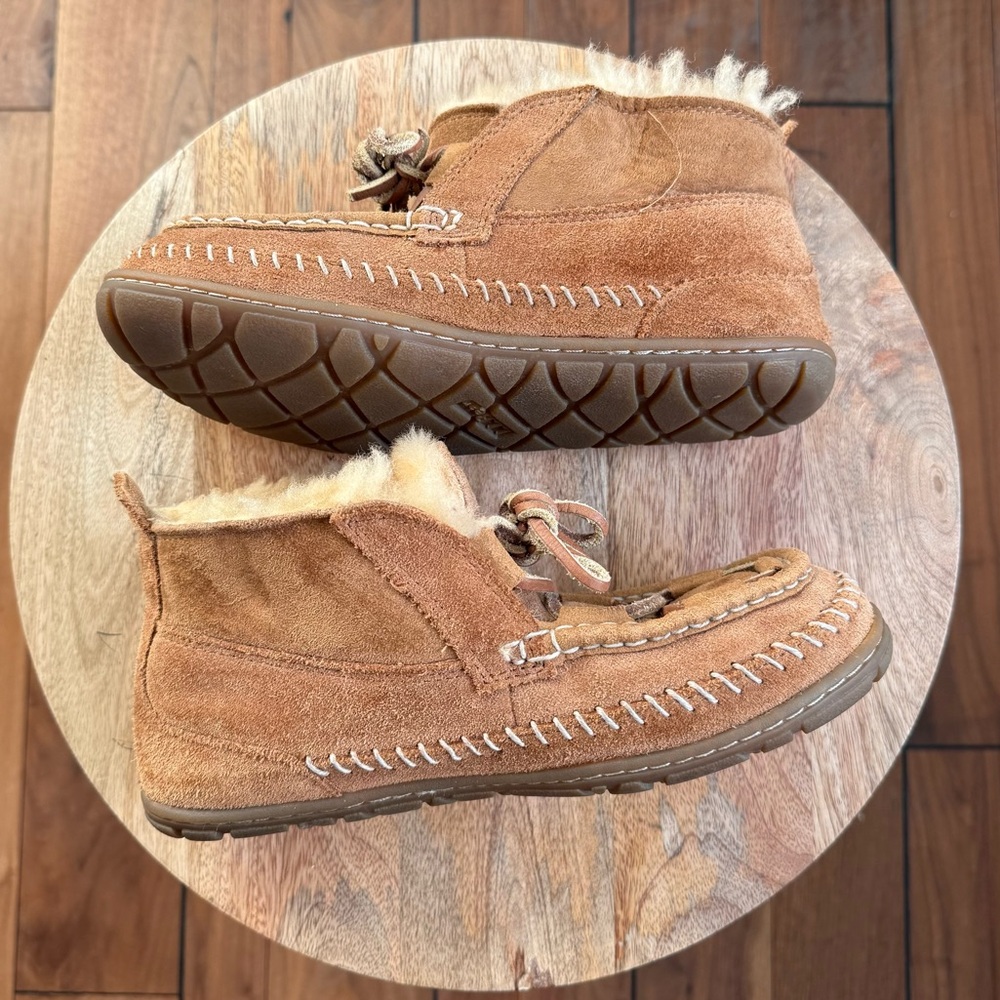 L.L. Bean Wicked Good Lodge Chukkas in Chesnut Suede Women’s sz: 7 - Picture 10 of 11